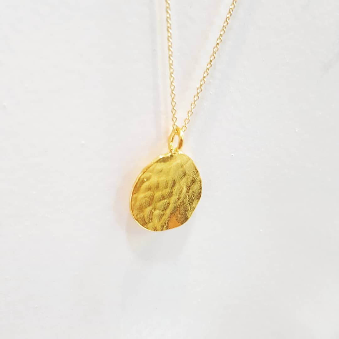 Ηammered Round Silver Necklace