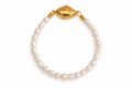 Pearl Signature Bracelet – Βραχιόλι με Πέρλες Καλλιέργειας