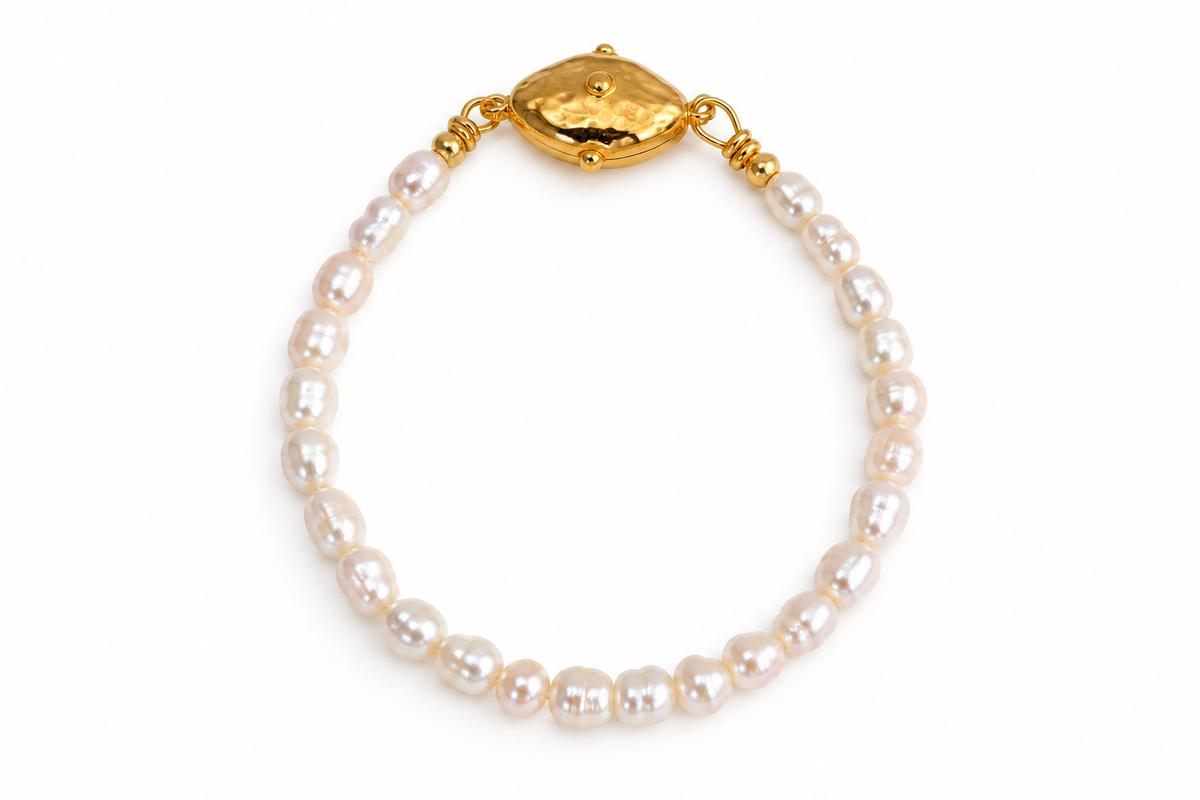 Pearl Signature Bracelet – Βραχιόλι με Πέρλες Καλλιέργειας